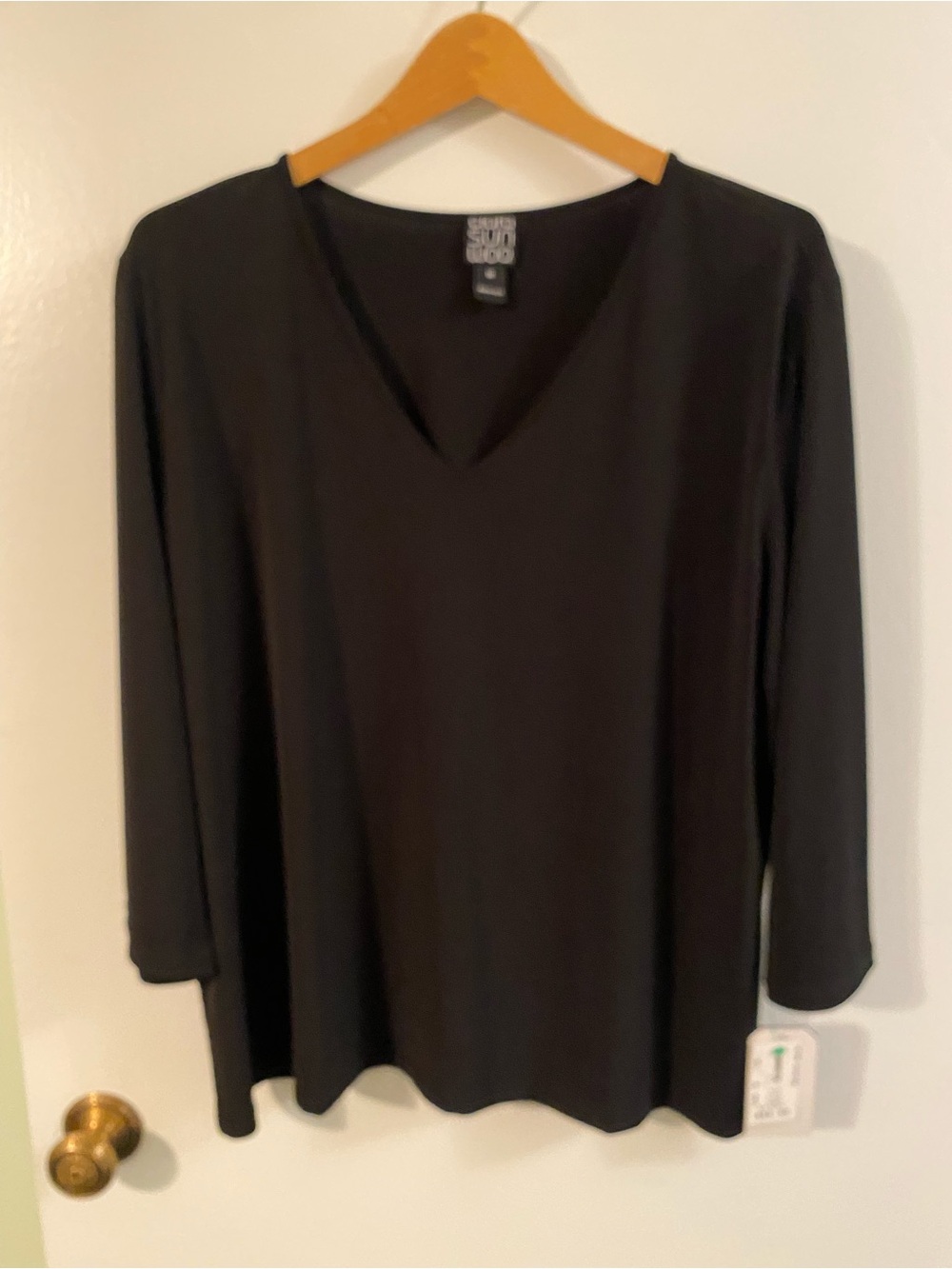 CLARA SUNWOO Black V-Neck Long Sleeve Tee